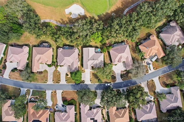 3033 N Caves Valley Path, Lecanto, FL 34461