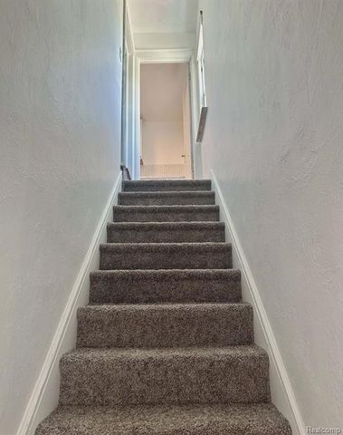 13310 Maiden Street, Detroit, MI 48213