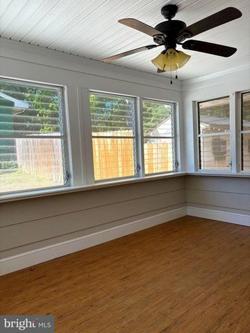 4 PATRICK HENRY ST, Fredericksburg, VA 22405