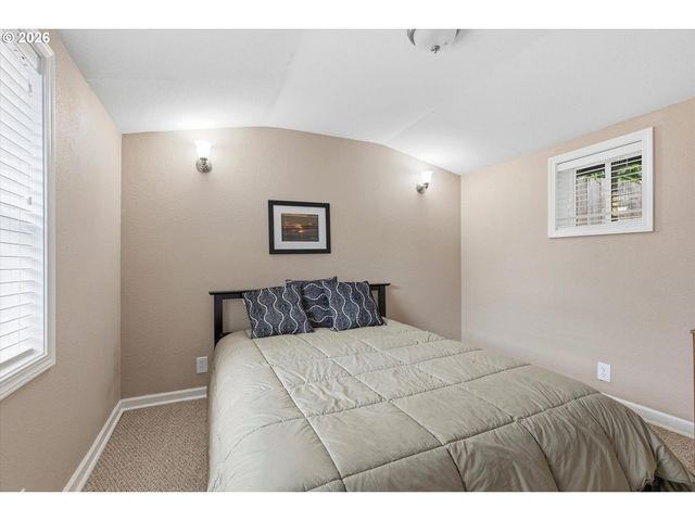 4976 Ne K Ave, Neotsu, OR 97364