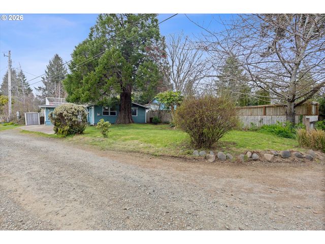4976 Ne K Ave, Neotsu, OR 97364