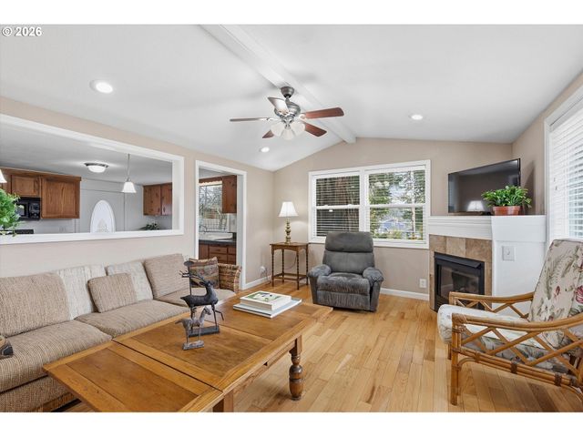 4976 Ne K Ave, Neotsu, OR 97364