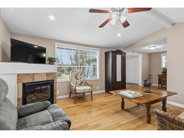 4976 Ne K Ave, Neotsu, OR 97364