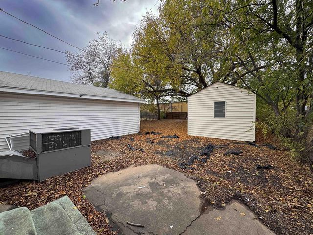 3912 GAYLE AVENUE, Wichita Falls, TX 76308