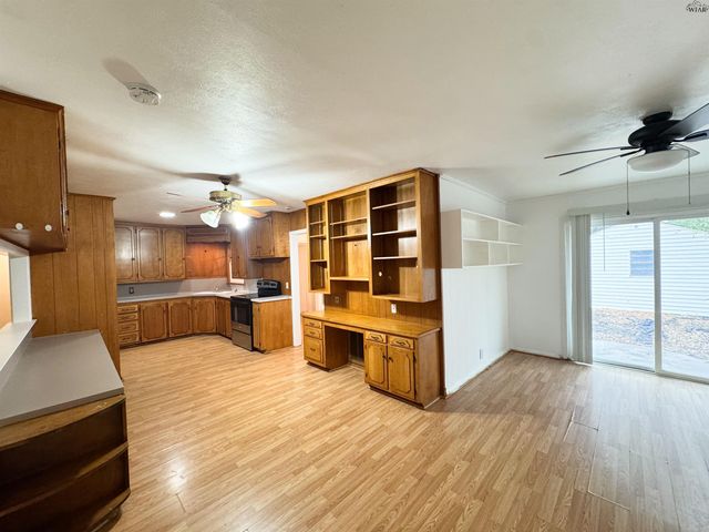 3912 GAYLE AVENUE, Wichita Falls, TX 76308