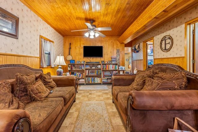 154 3331, Big Sandy, TX 75755