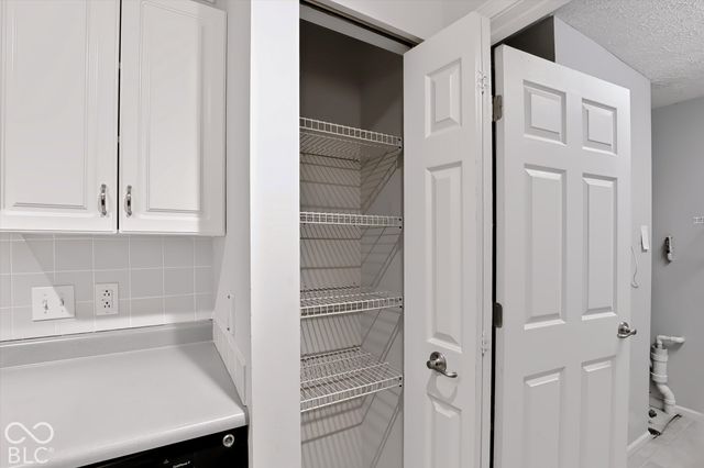1057 Timber Creek Drive UNIT 2, Carmel, IN 46032