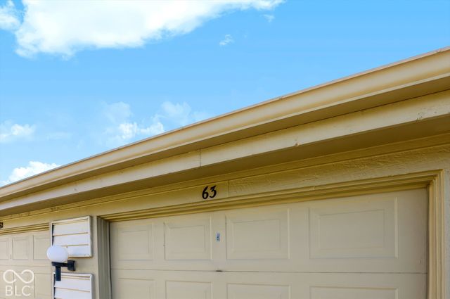 1057 Timber Creek Drive UNIT 2, Carmel, IN 46032