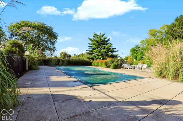 1057 Timber Creek Drive UNIT 2, Carmel, IN 46032