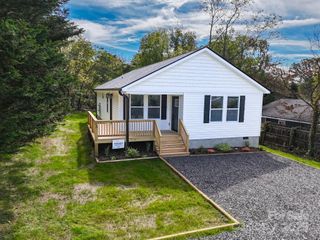 26 Crest Avenue, Asheville, NC 28803