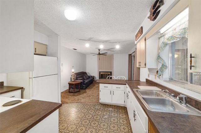 465 NE 155TH STREET ROAD, Citra, FL 32113