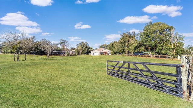 465 NE 155TH STREET ROAD, Citra, FL 32113