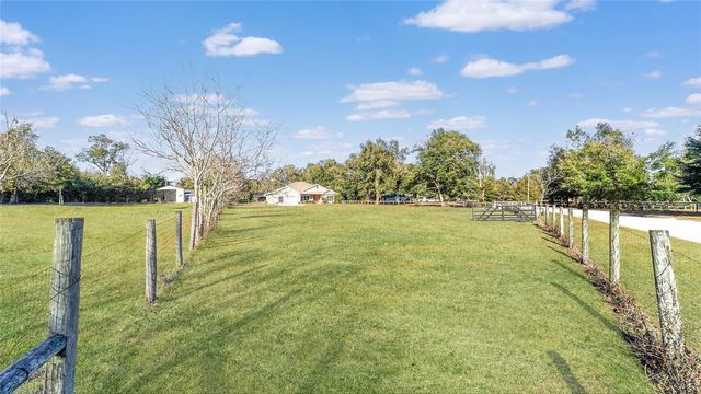 465 NE 155TH STREET ROAD, Citra, FL 32113