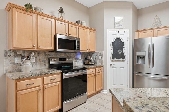 107 Georgian Oaks, Rockport, TX 78382