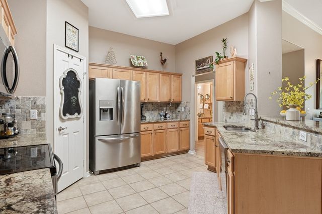 107 Georgian Oaks, Rockport, TX 78382