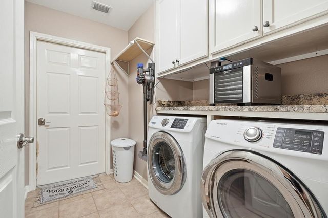 107 Georgian Oaks, Rockport, TX 78382