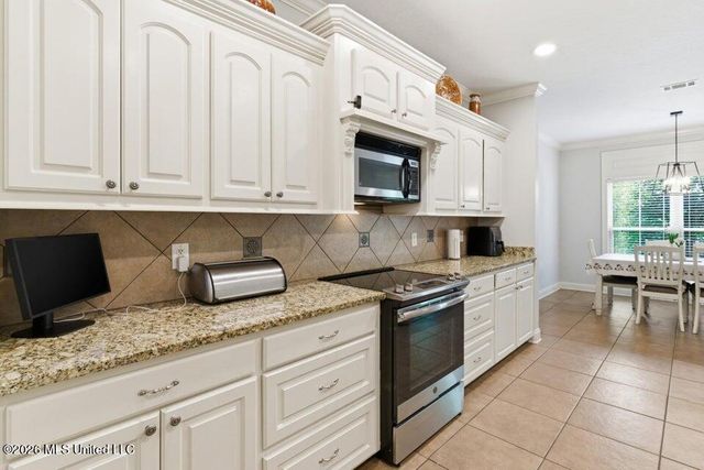 19 Morrell Circle, Hattiesburg, MS 39402