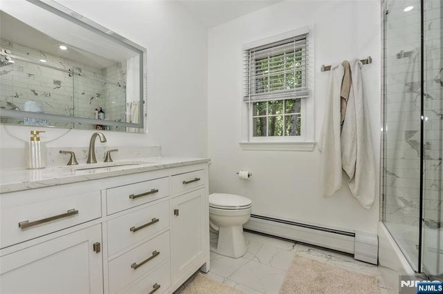 388 Carriage Lane, Wyckoff, NJ 07481