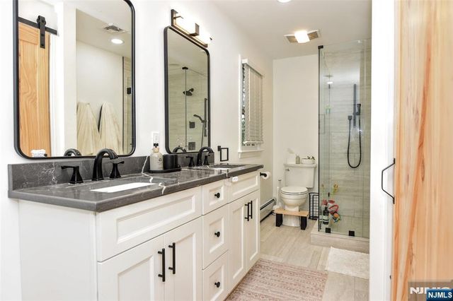 388 Carriage Lane, Wyckoff, NJ 07481