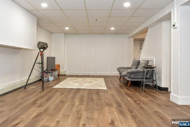 388 Carriage Lane, Wyckoff, NJ 07481
