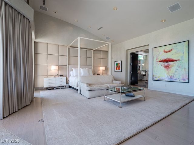 28 Painted Feather Way, Las Vegas, NV 89135