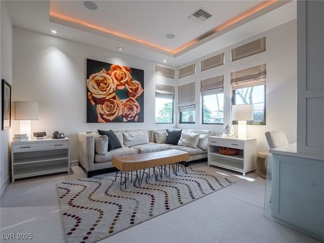 28 Painted Feather Way, Las Vegas, NV 89135