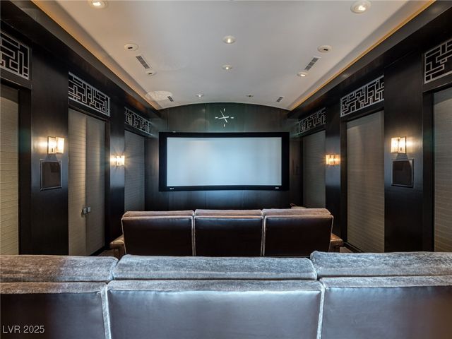 28 Painted Feather Way, Las Vegas, NV 89135