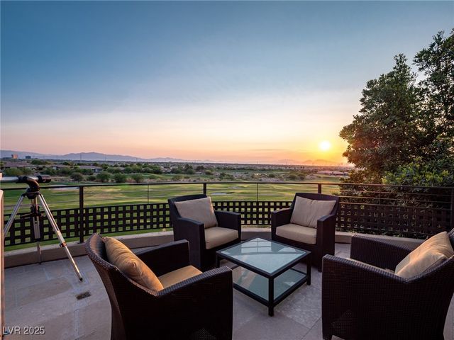 28 Painted Feather Way, Las Vegas, NV 89135