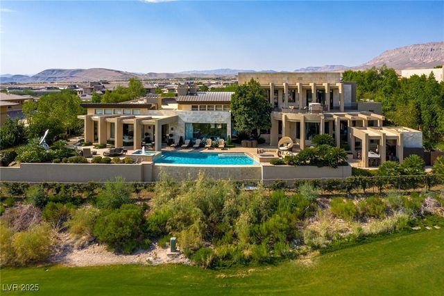 28 Painted Feather Way, Las Vegas, NV 89135