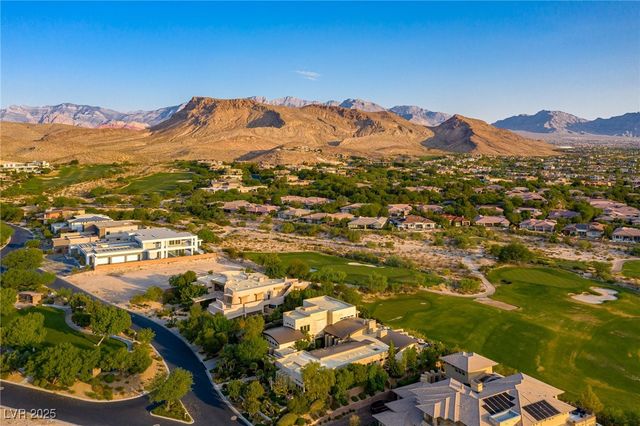 28 Painted Feather Way, Las Vegas, NV 89135