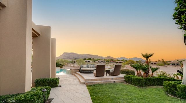 28 Painted Feather Way, Las Vegas, NV 89135