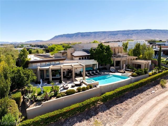 28 Painted Feather Way, Las Vegas, NV 89135
