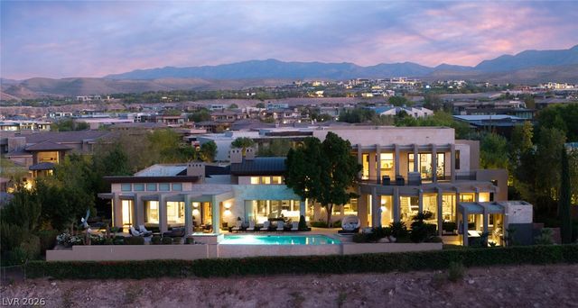 28 Painted Feather Way, Las Vegas, NV 89135