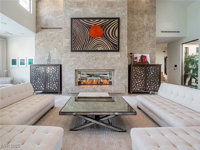 28 Painted Feather Way, Las Vegas, NV 89135