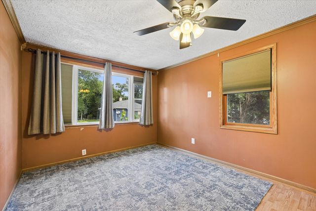 2532 Roberts Street, Bettendorf, IA 52722