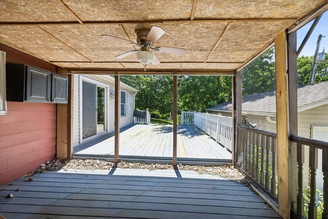2532 Roberts Street, Bettendorf, IA 52722