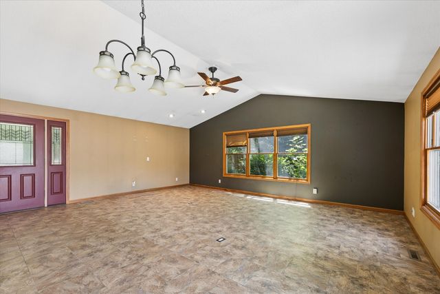 2532 Roberts Street, Bettendorf, IA 52722