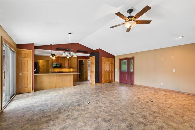 2532 Roberts Street, Bettendorf, IA 52722