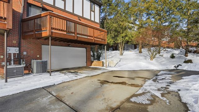 1632 Stone Mansion, Franklin Park, PA 15143