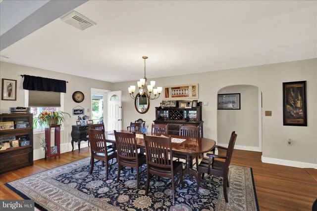 41 W COLLEGE AVE, Wernersville, PA 19565