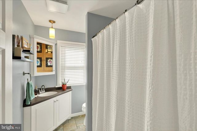 41 W COLLEGE AVE, Wernersville, PA 19565