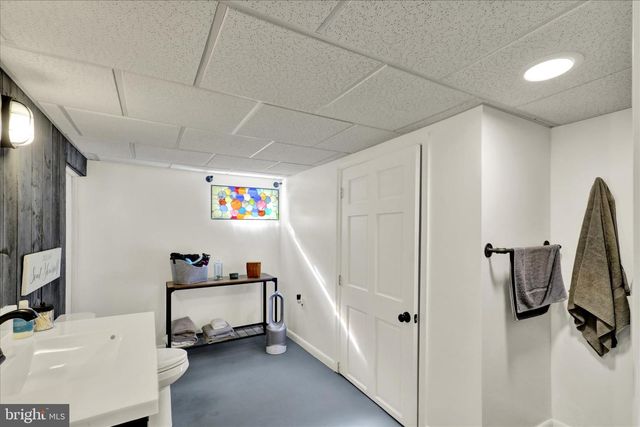 41 W COLLEGE AVE, Wernersville, PA 19565