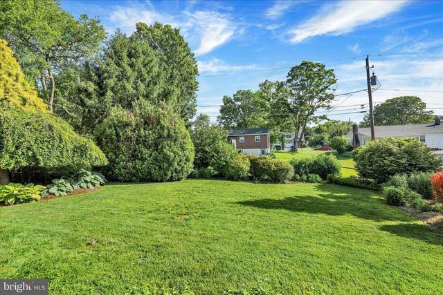 41 W COLLEGE AVE, Wernersville, PA 19565