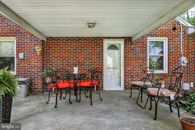 41 W COLLEGE AVE, Wernersville, PA 19565