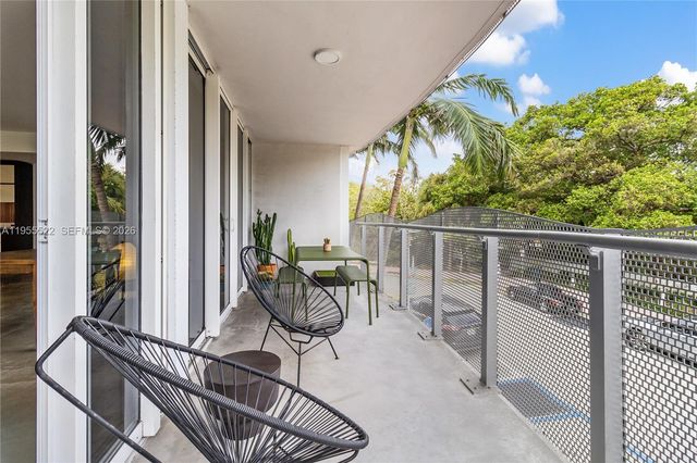 2155 Washington Ct 210, Miami Beach, FL 33139