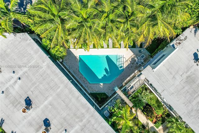 2155 Washington Ct 210, Miami Beach, FL 33139