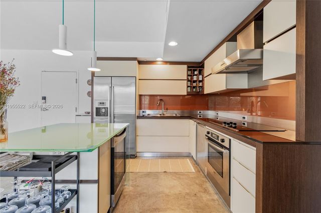 2155 Washington Ct 210, Miami Beach, FL 33139