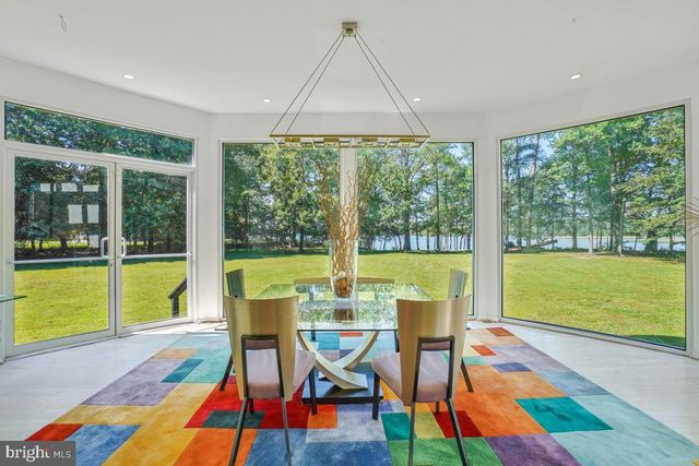 10 BATTERSEA LN, Fort Washington, MD 20744