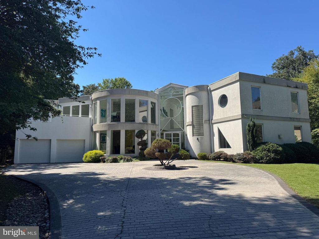10 BATTERSEA LN, Fort Washington, MD 20744