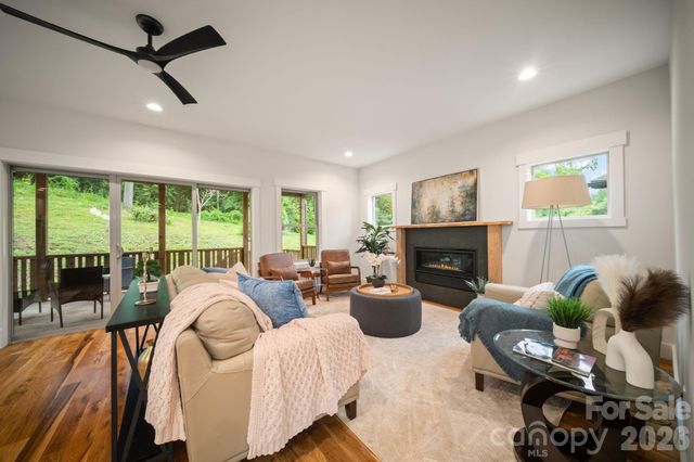 91 Glendale Avenue, Asheville, NC 28803